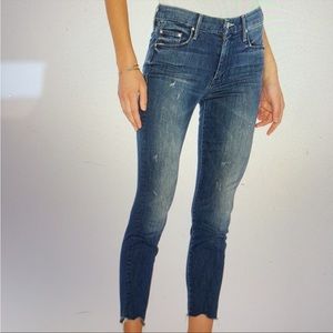 MOTHER Denim -Looker Ankle Chew